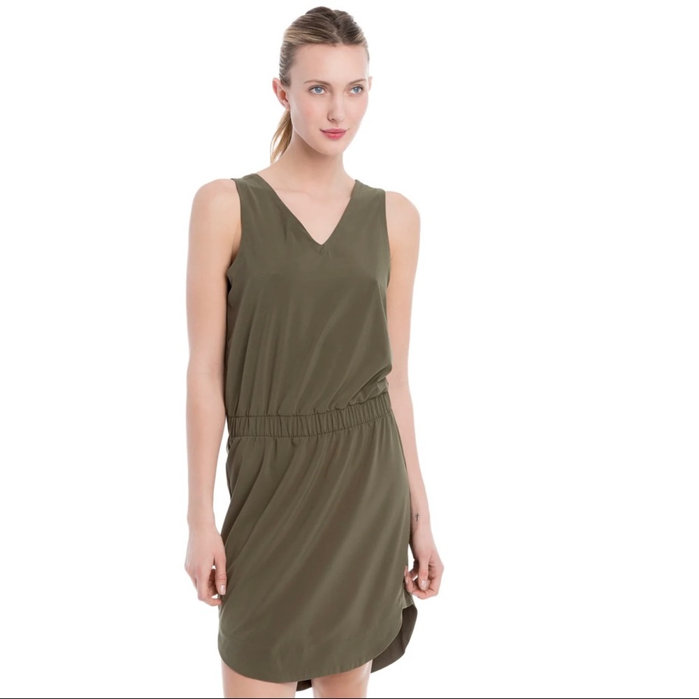 Lolë Exercise Dress